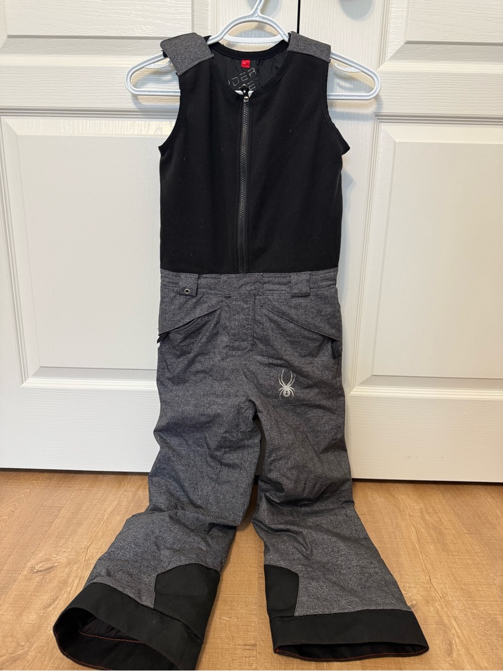 Spyder Kids Size 7 Gray & Black Ski Snow Bibs Grow With Me